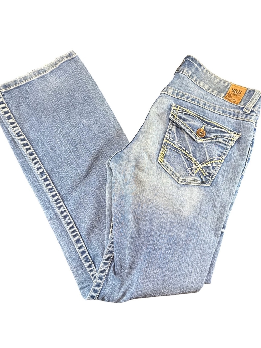 Buckle BKE Women's Light Blue Bootcut Denim Jeans with Embroidered Back Pockets